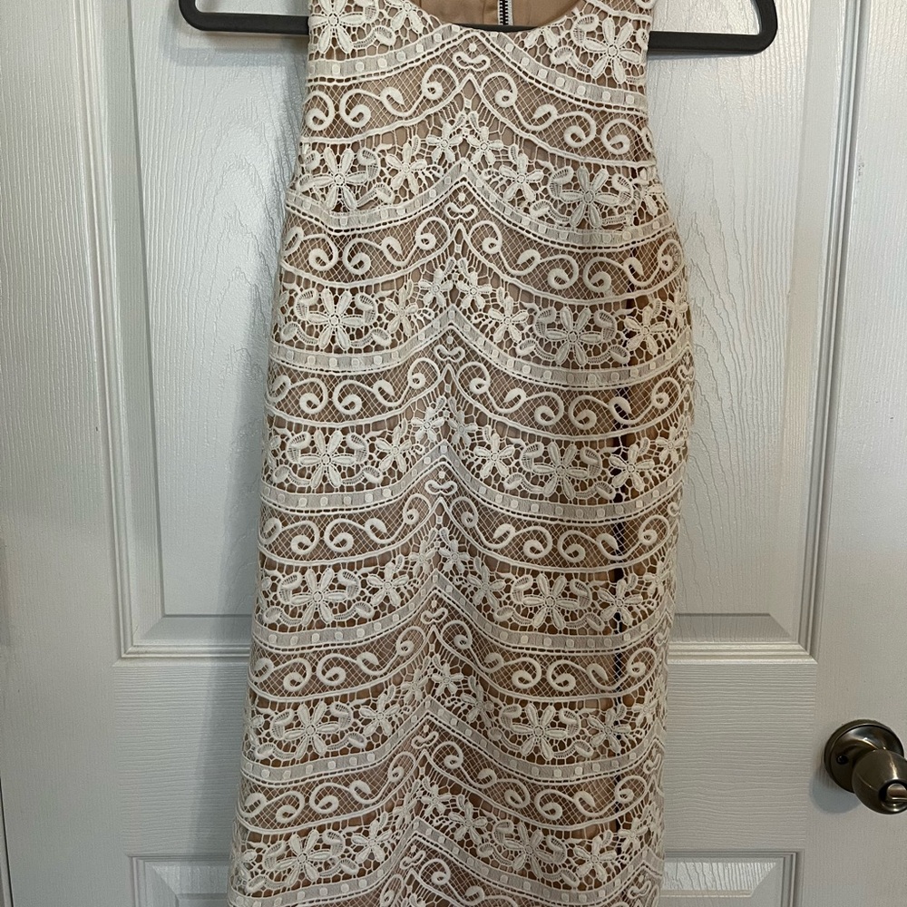Elegant Cream Lace Dress